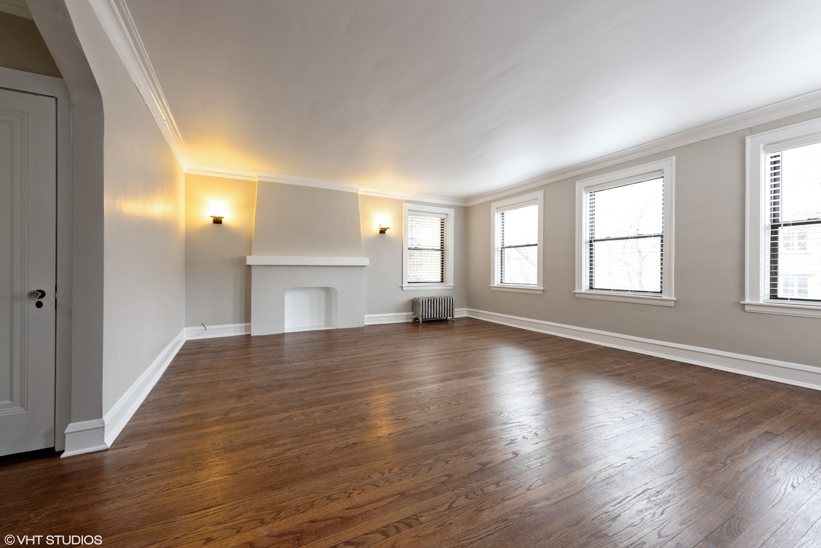 7357 N Damen Avenue #2, Chicago, IL