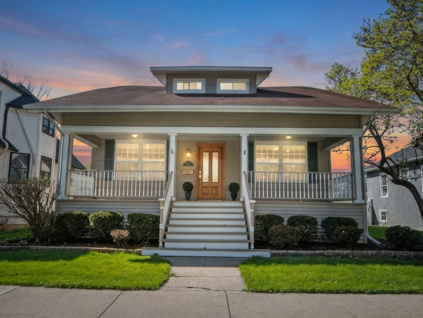 9123 Sherman Avenue, Brookfield, IL