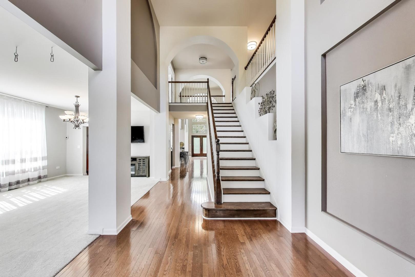 1361 Brentwood Trail, Bolingbrook, IL