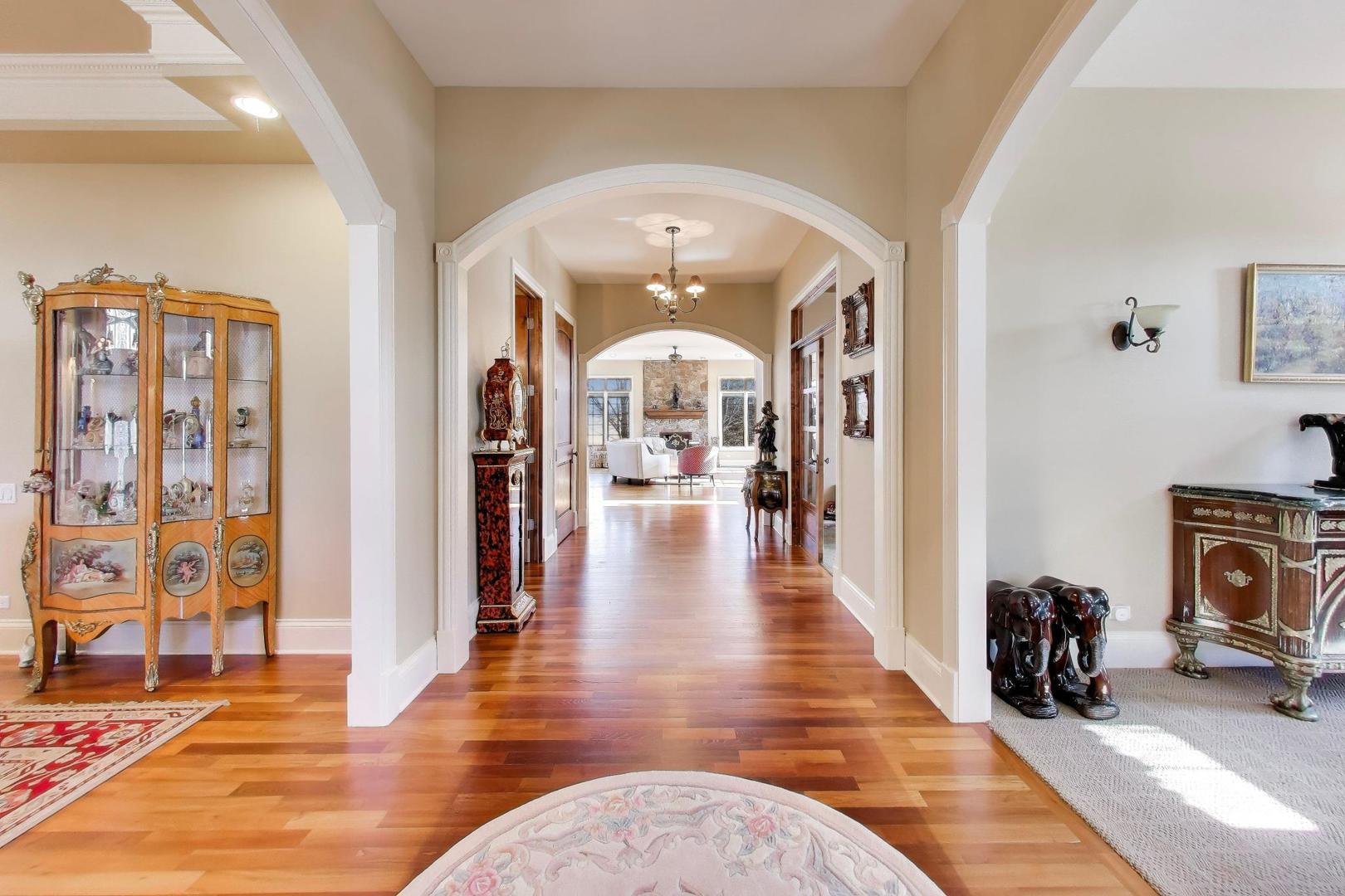 1420 W Longwood Drive, Bull Valley, IL