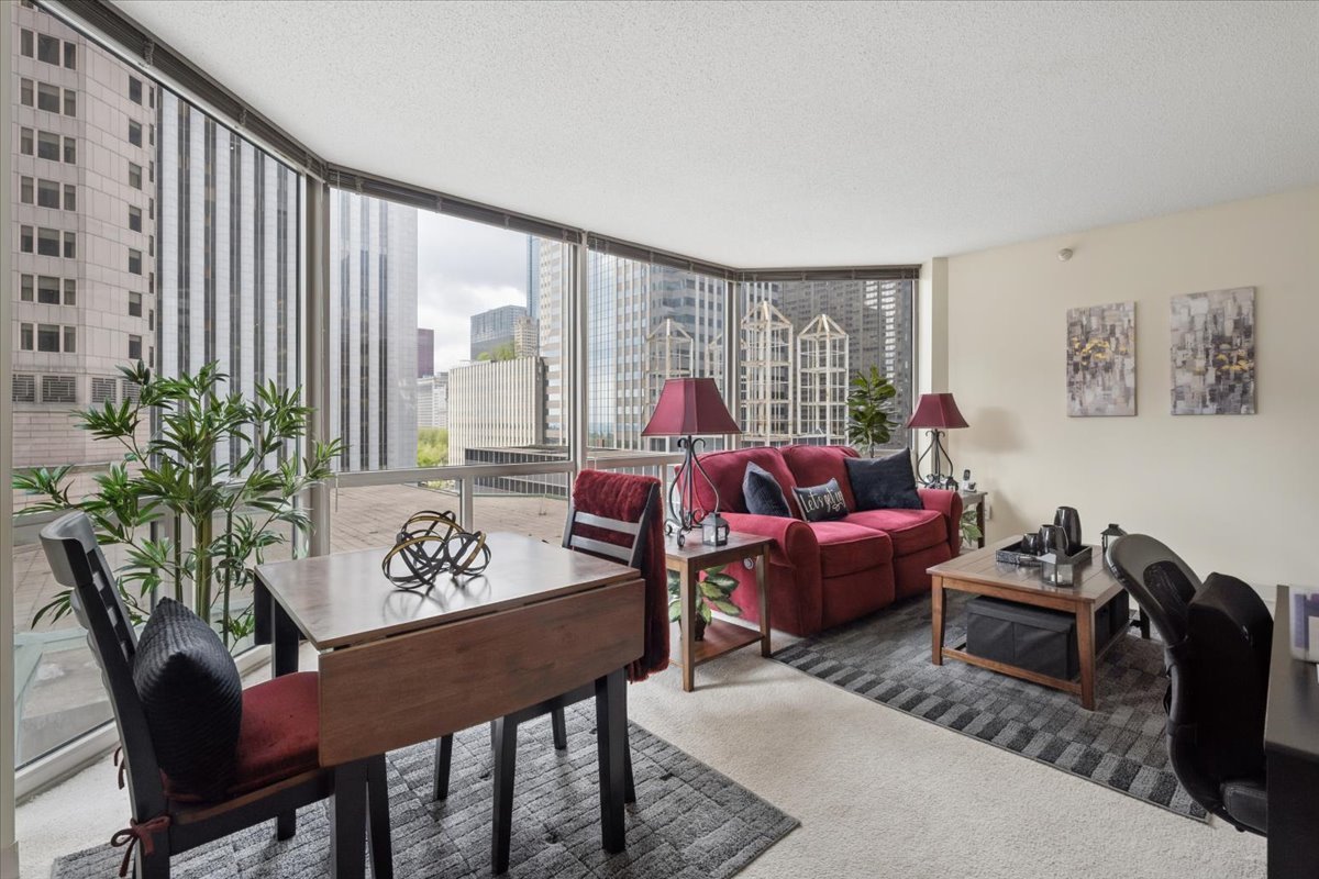 222 N Columbus Drive #612, Chicago, IL