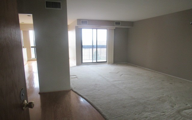 701 Forum Square #607, Glenview, IL