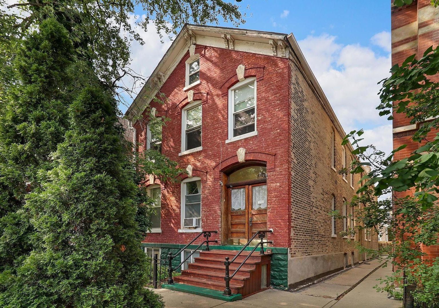 1430 W Superior Street #2R, Chicago, IL