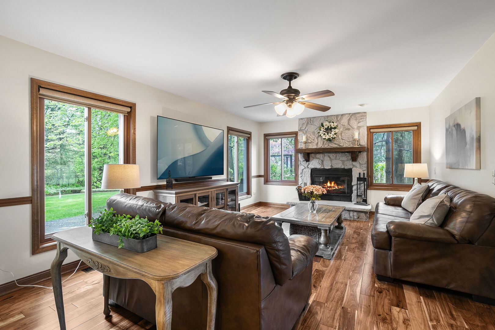 1049 Autumn Drive, Antioch, IL
