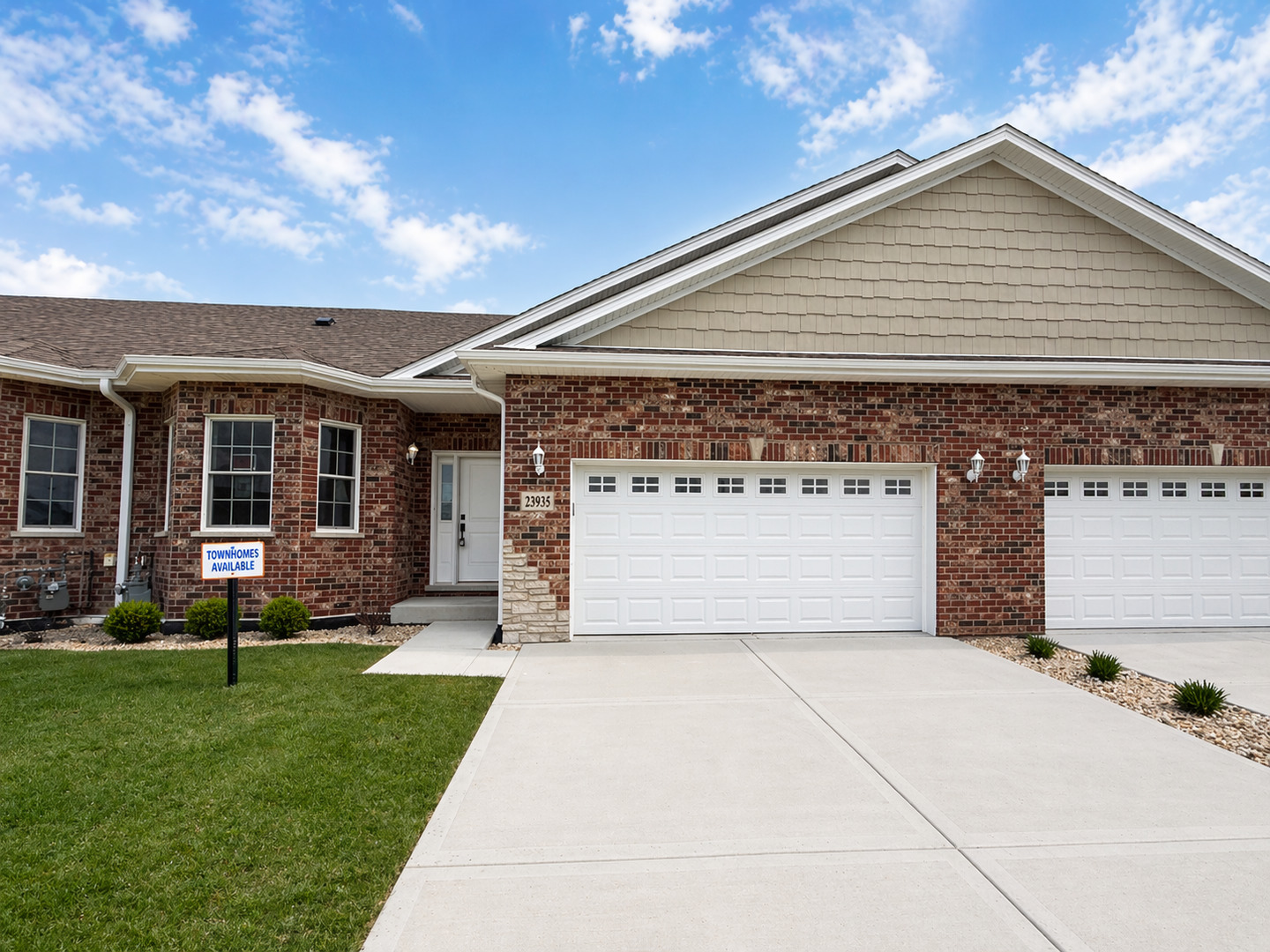 23935 Fugett Drive, Manhattan, IL