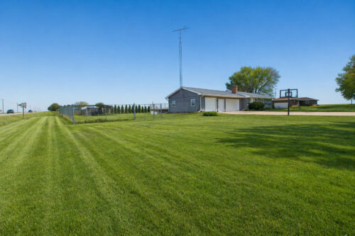 1751 Maples Road, Dixon, IL