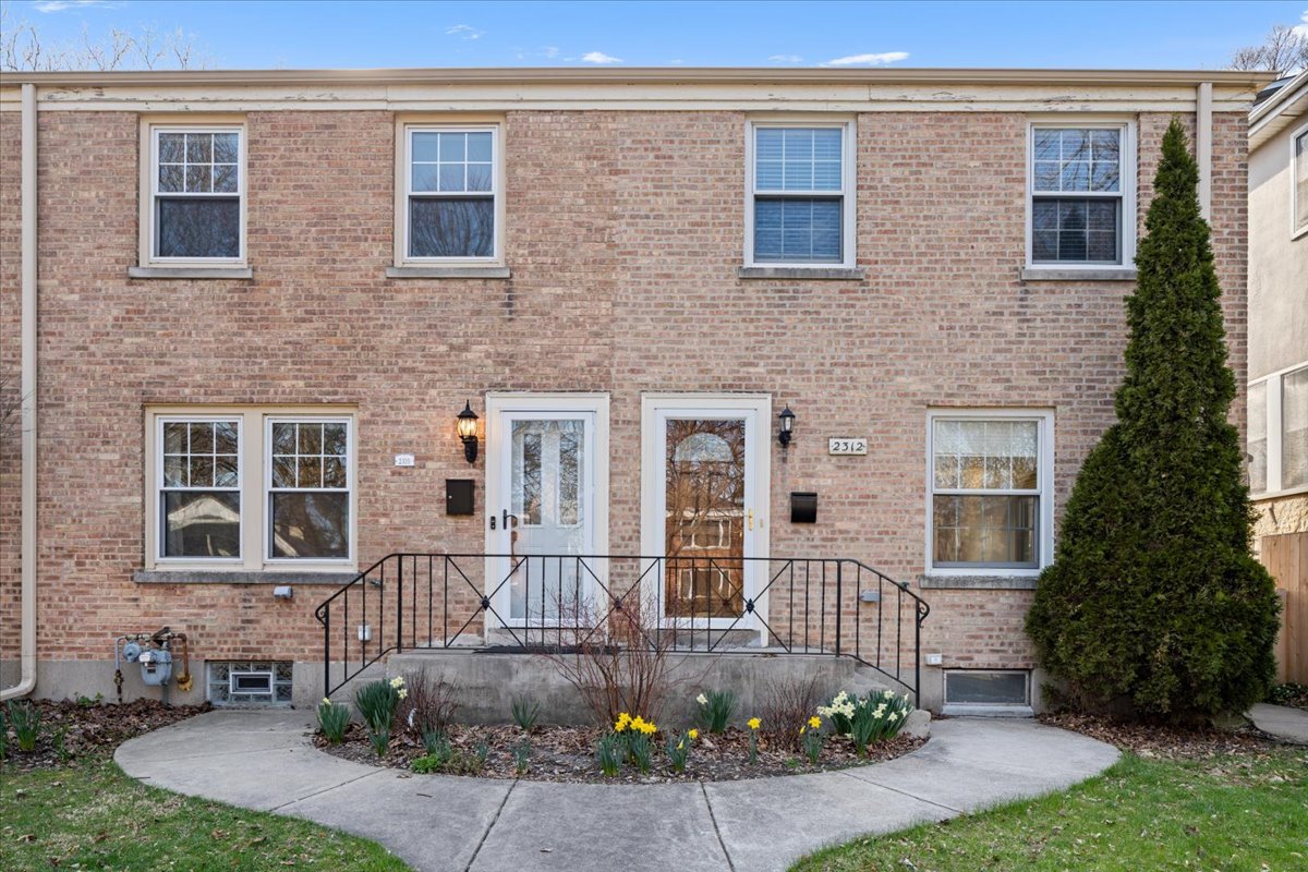 2310 Brown Avenue, Evanston, IL