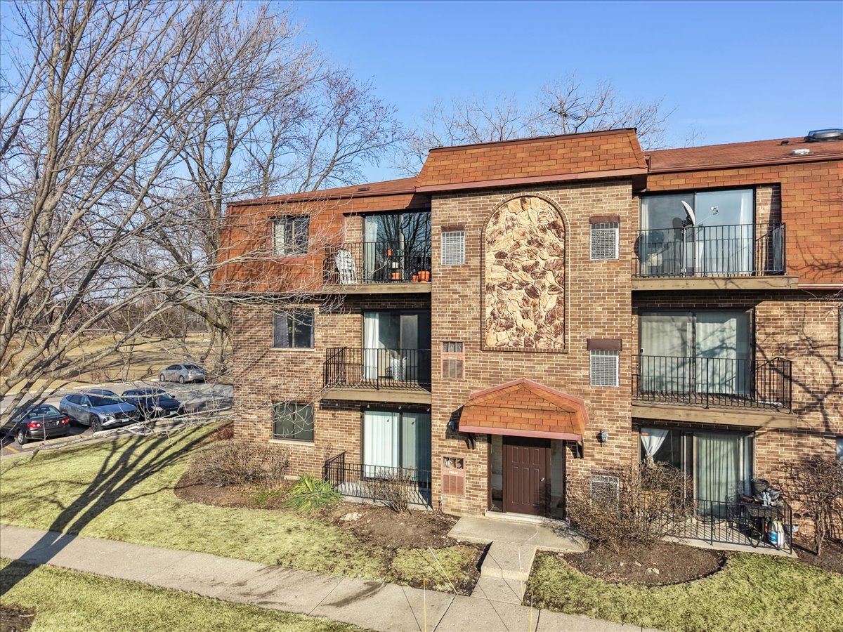 113 W Brandon Court #E31, Palatine, IL