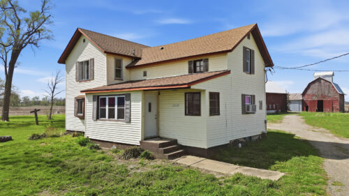 12228 Black Road, Morrison, IL