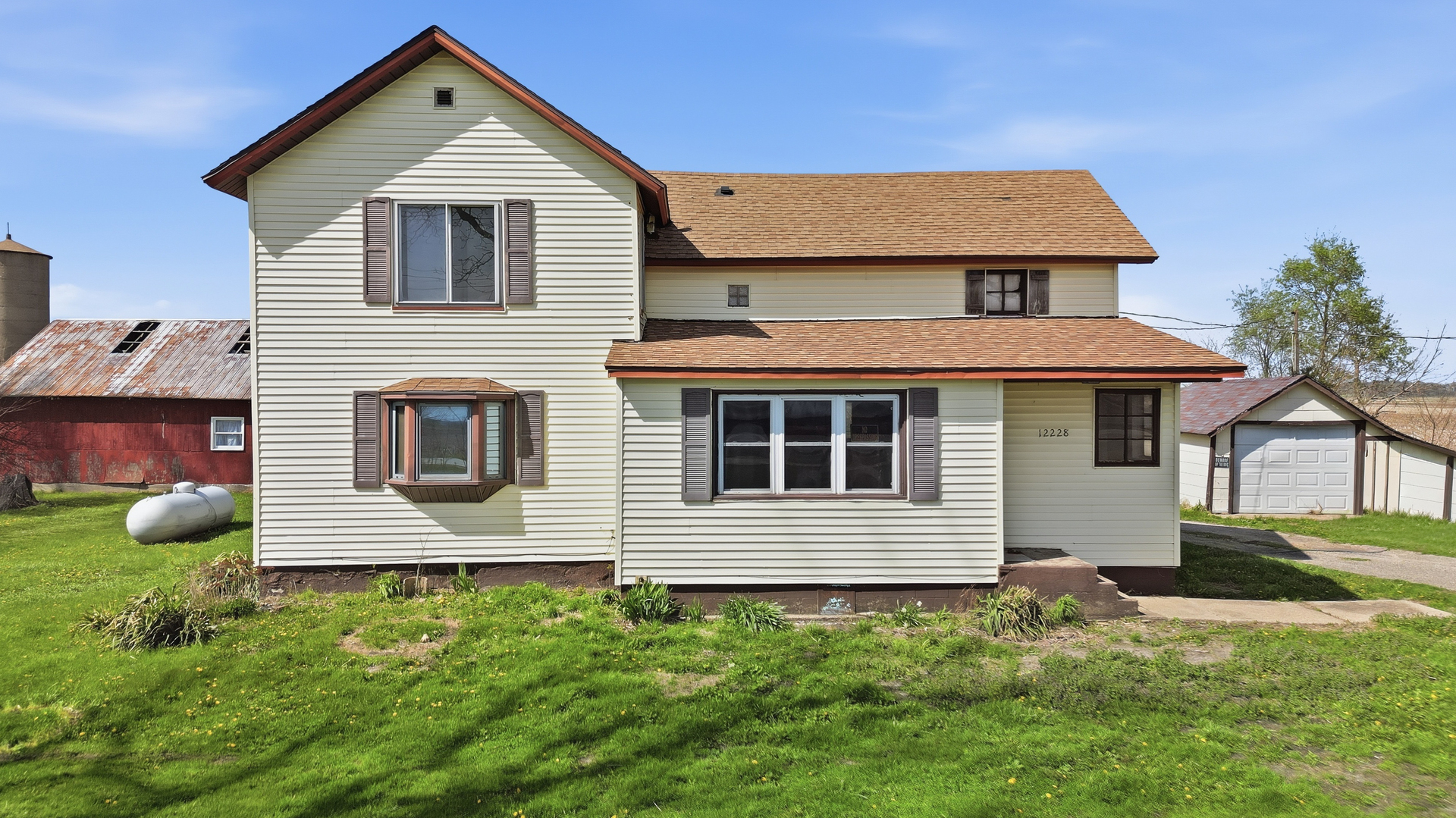 12228 Black Road, Morrison, IL