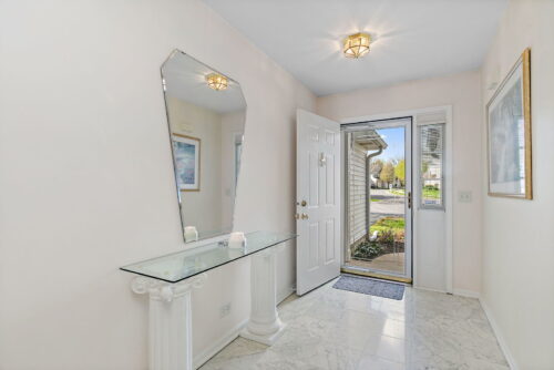8113 Sierra Woods Lane, Carpentersville, IL