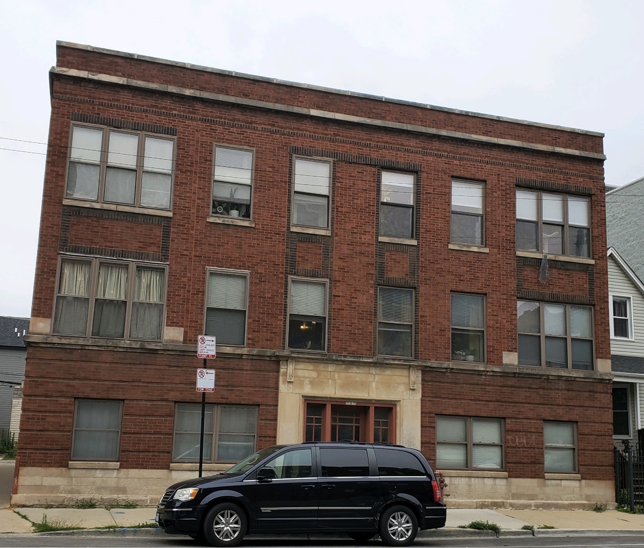 3320 W Diversey Avenue #B, Chicago, IL