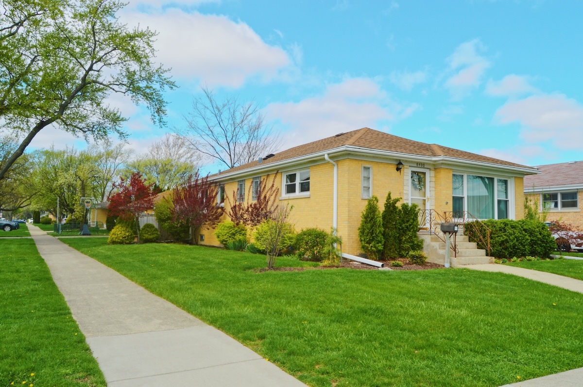 8400 N Osceola Avenue, Niles, IL