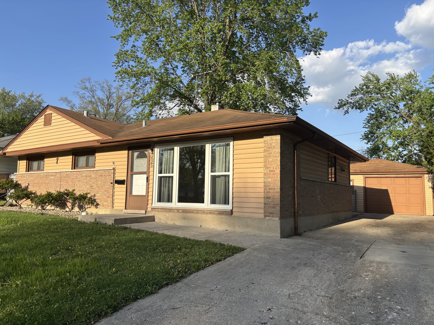 425 Neosho Street, Park Forest, IL