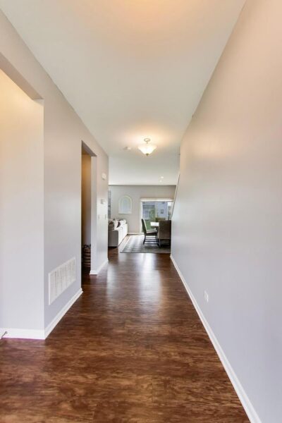 735 Glenwood Drive, South Elgin, IL