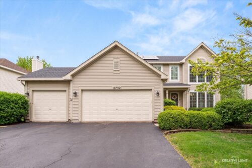 2732 Lahinch Drive, Aurora, IL