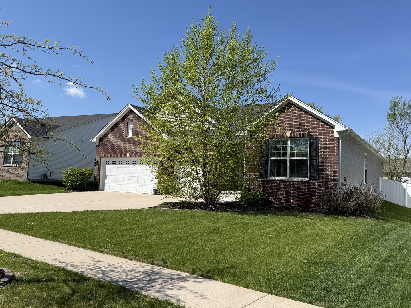 713 Long Ridge Trail, Minooka, IL