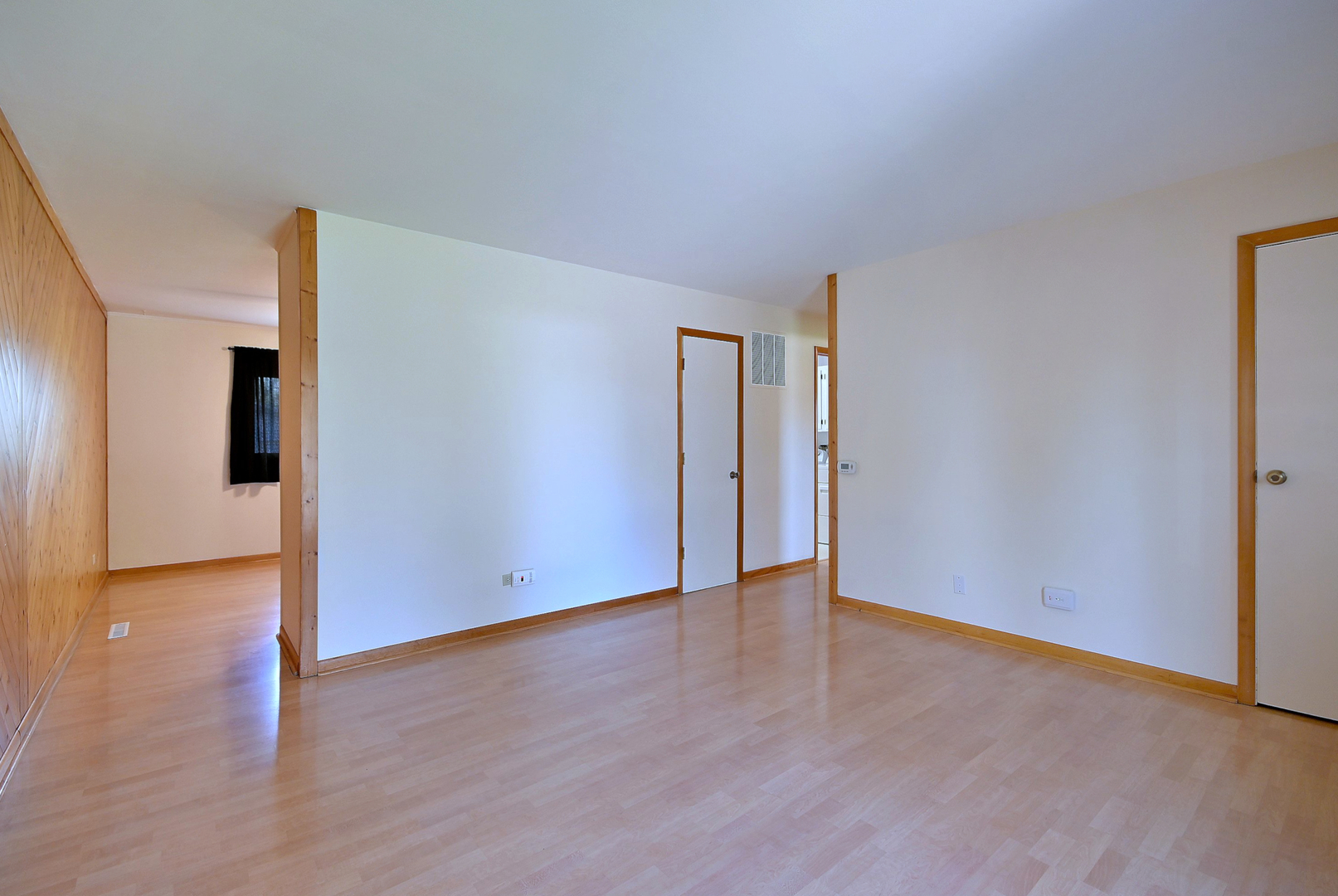 377 E Montana Avenue, Glendale Heights, IL