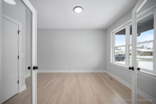 100 E Adams Avenue, Villa Park, IL