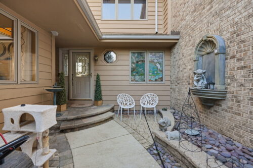 9081 Del Prado Drive, Palos Hills, IL