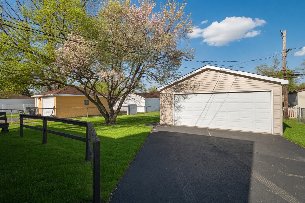 752 E 164th Street, South Holland, IL