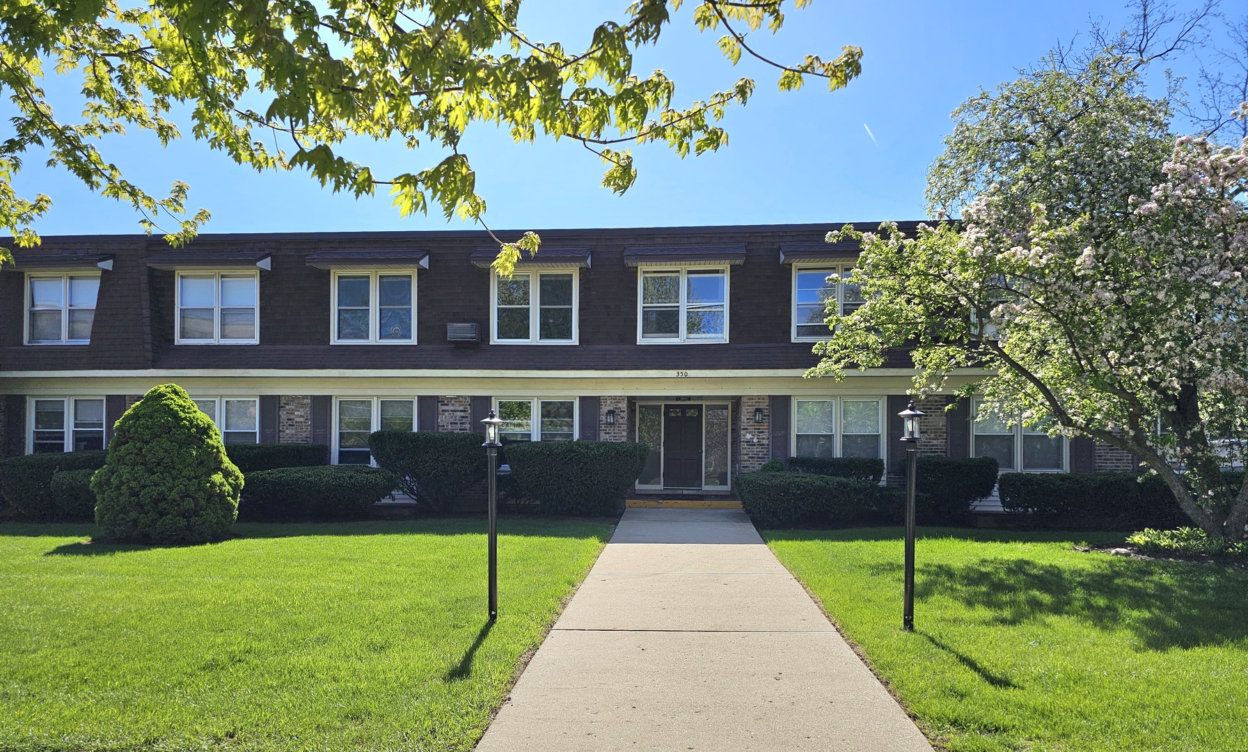 350 Brainerd Avenue #6A, Libertyville, IL