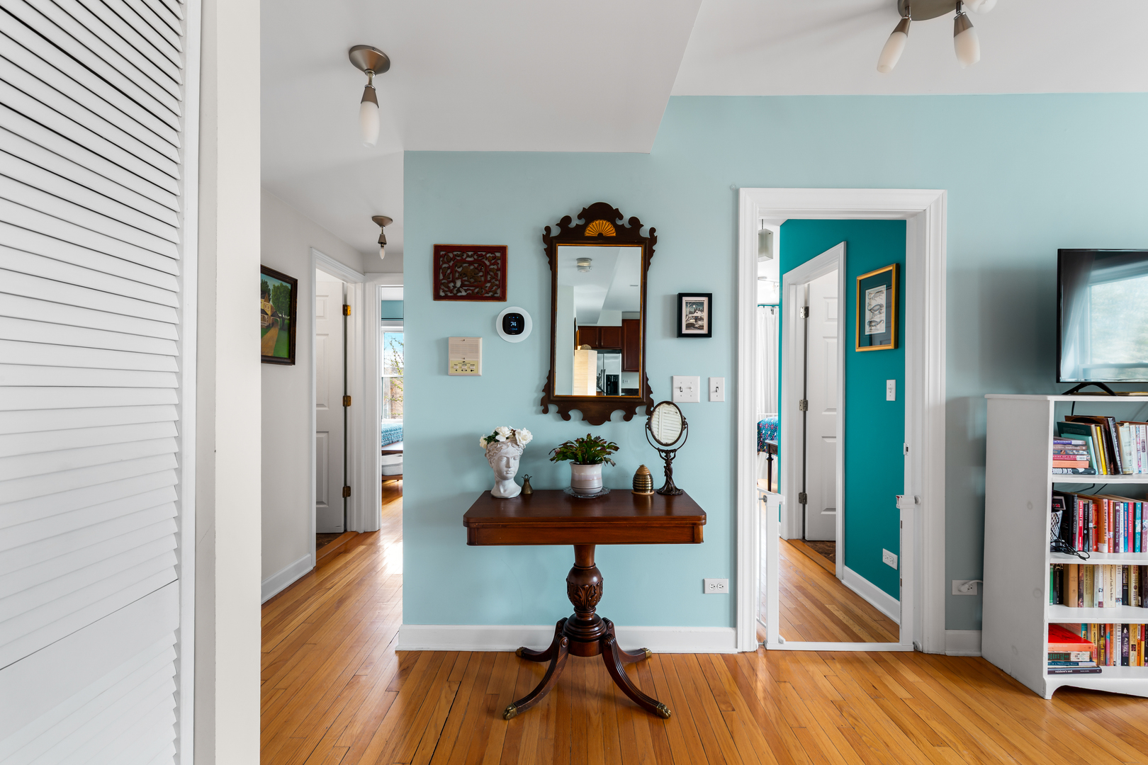 9100 Lamon Avenue #2S, Skokie, IL