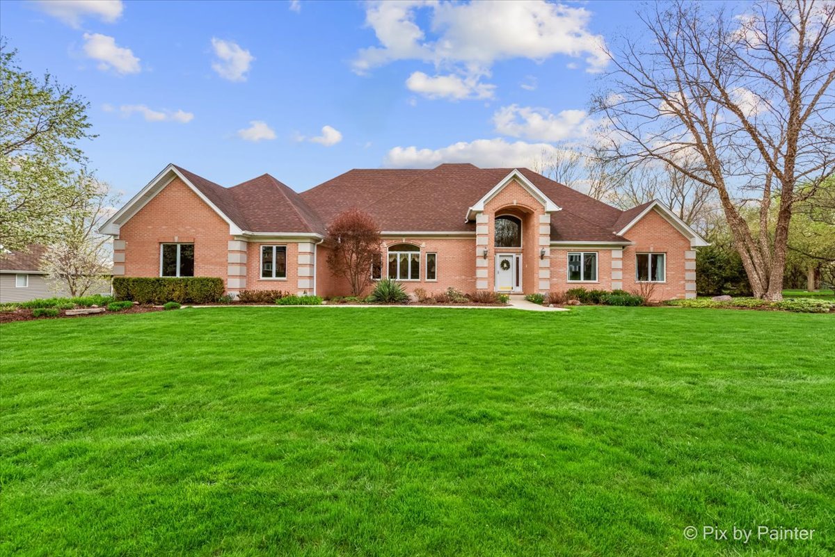 4 Mohawk Drive, South Barrington, IL