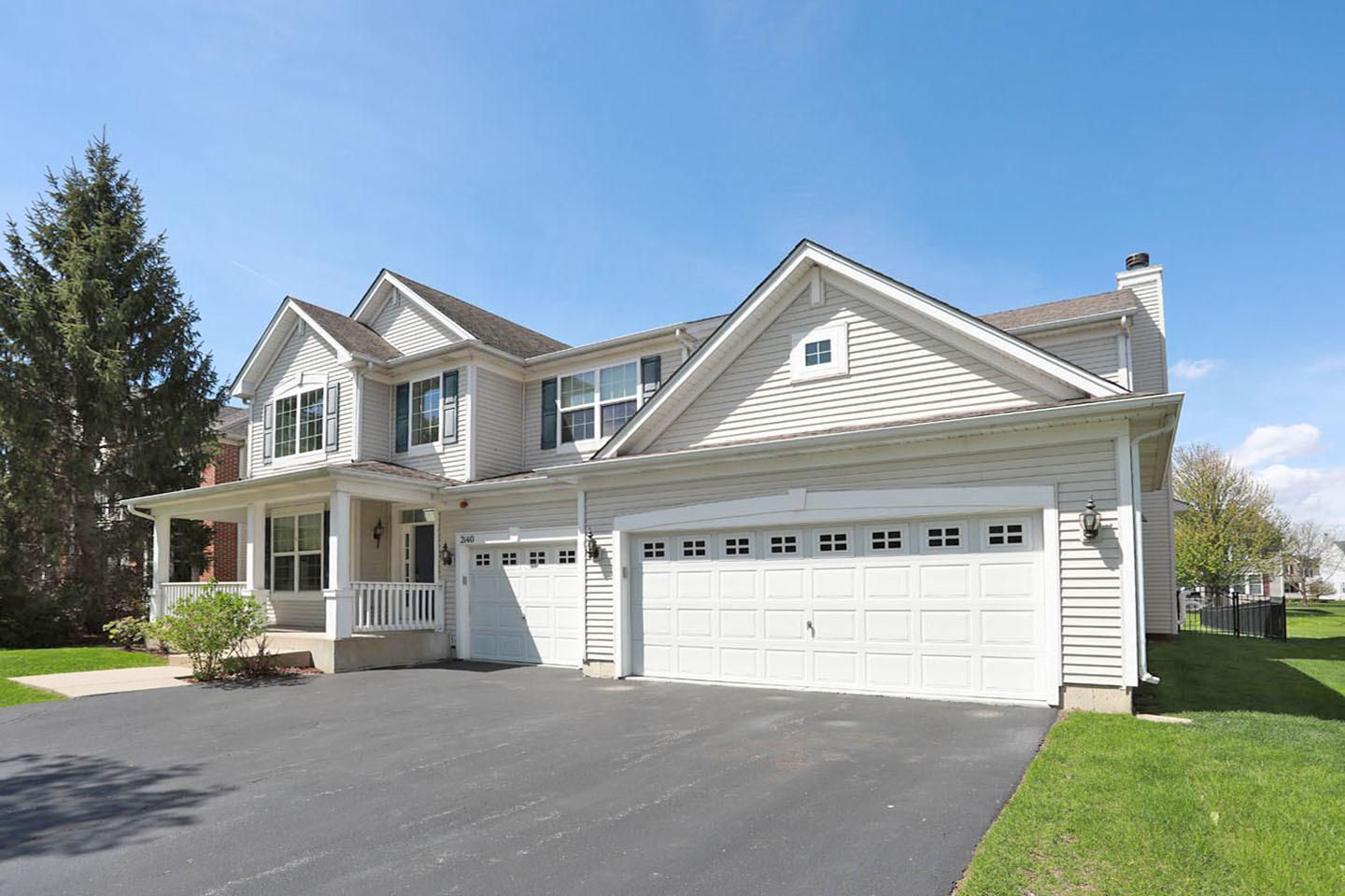 2140 Edgartown Lane, Hoffman Estates, IL