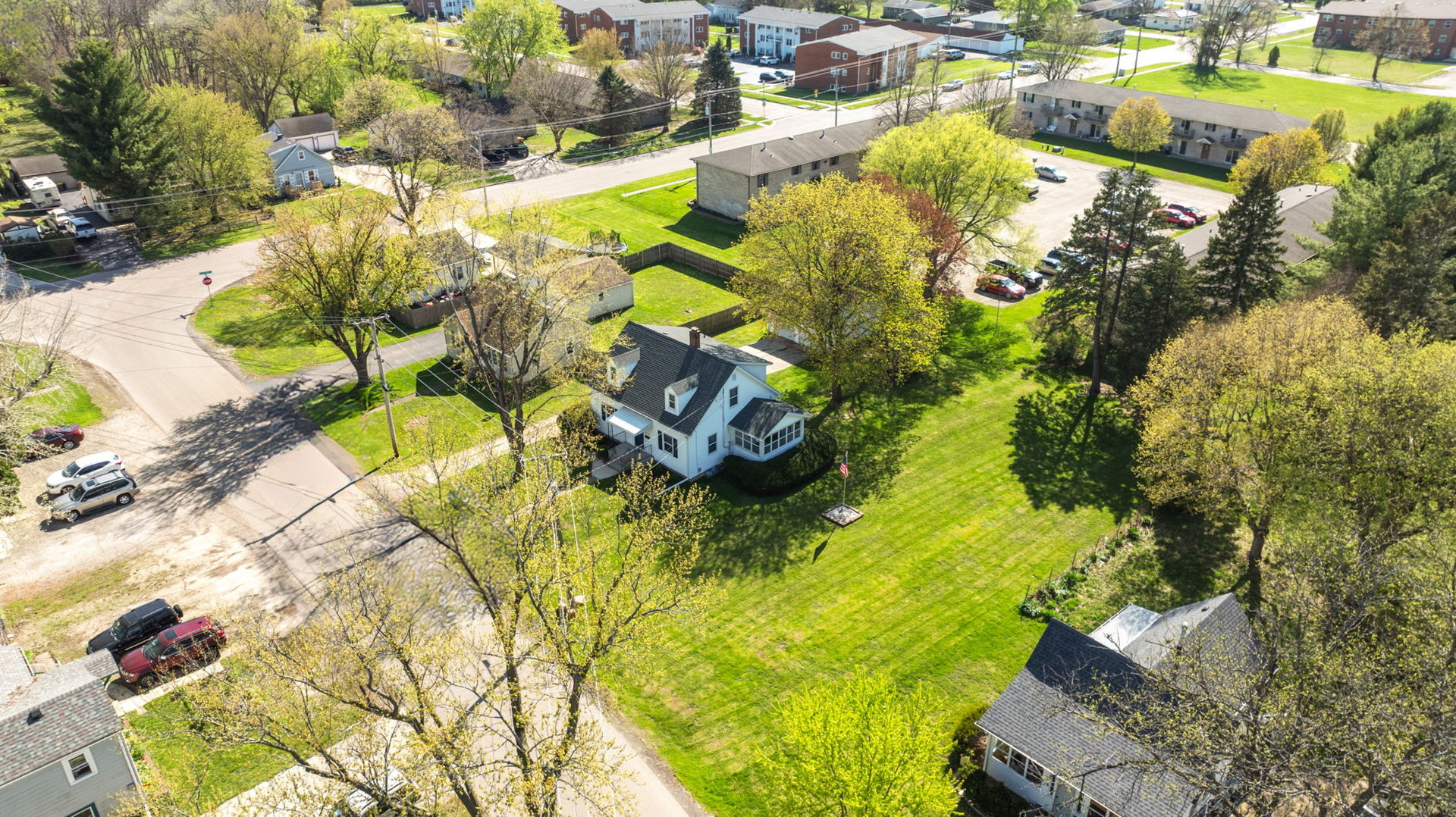 523 W Harrison Street, Belvidere, IL