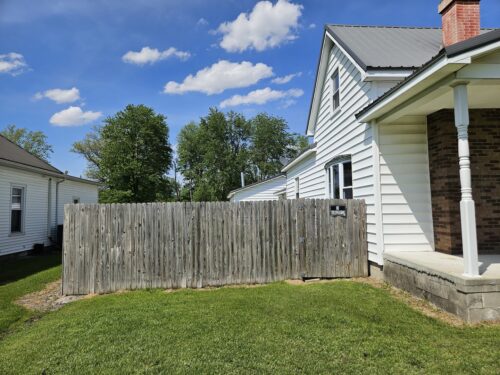 120 E Wayne Street, Geff, IL