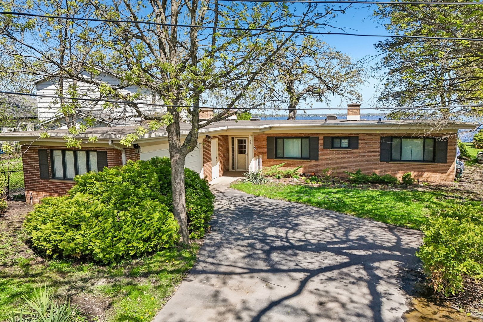 59 Cora Avenue, Fox Lake, IL