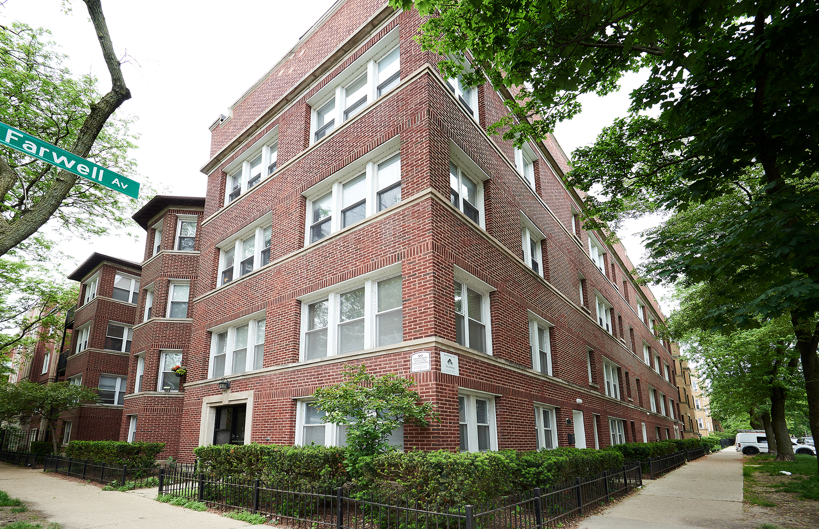 1609 W Farwell Avenue #3, Chicago, IL