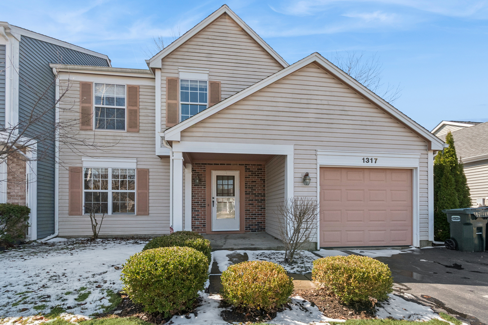 1317 Spalding Drive, Mundelein, IL