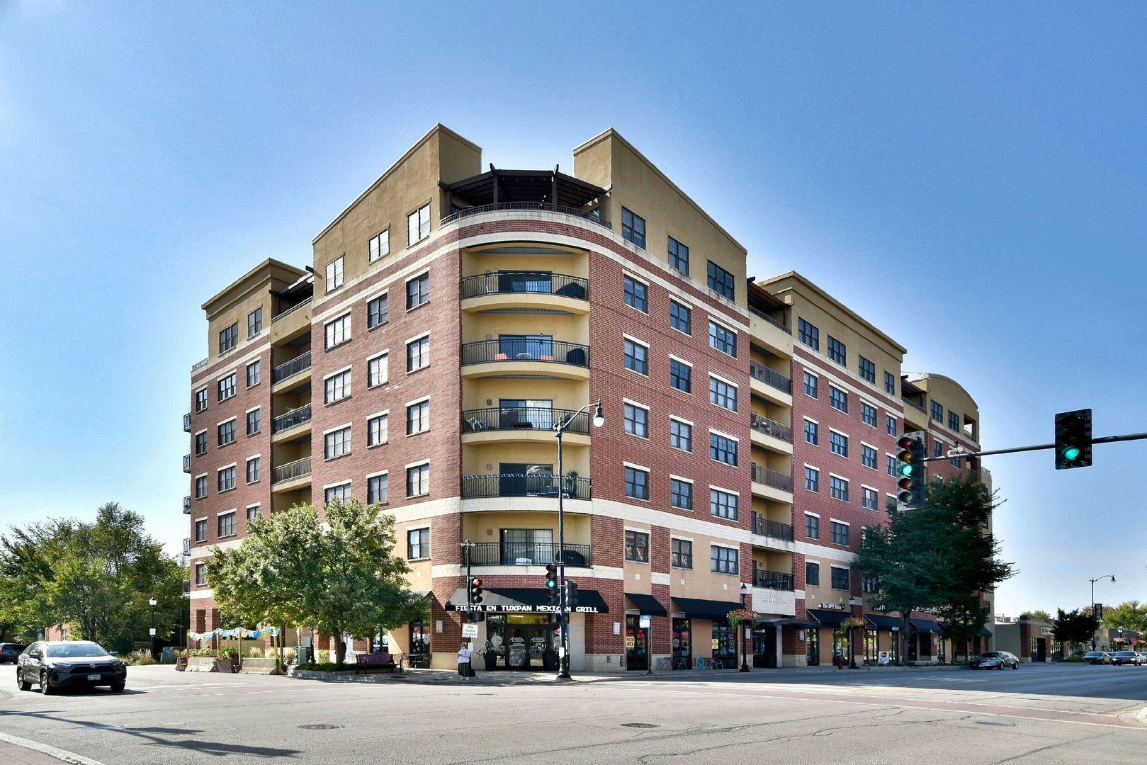 4953 Oakton Street #205, Skokie, IL
