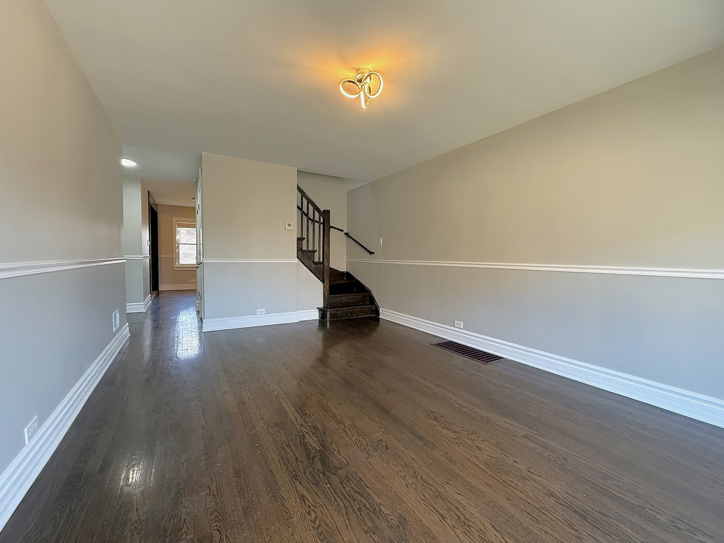 7657 S Wolcott Avenue, Chicago, IL