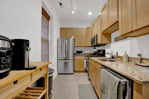 2143 N WESTERN Avenue #2F, Chicago, IL