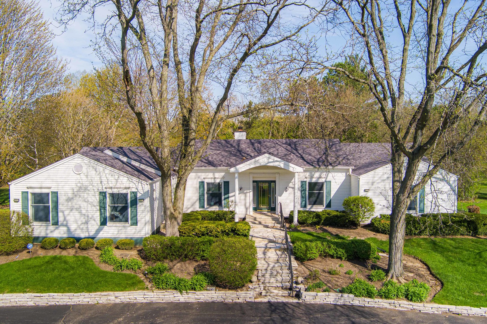 1092 Aberdeen Road, Inverness, IL
