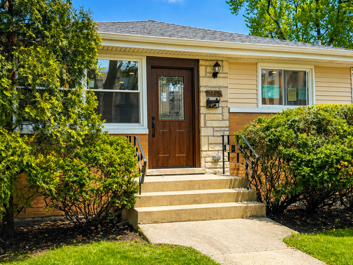 7742 Taylor Street, Forest Park, IL