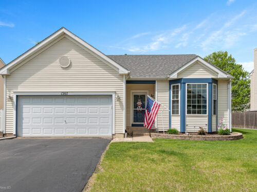 1307 Broadlawn Drive, Plainfield, IL