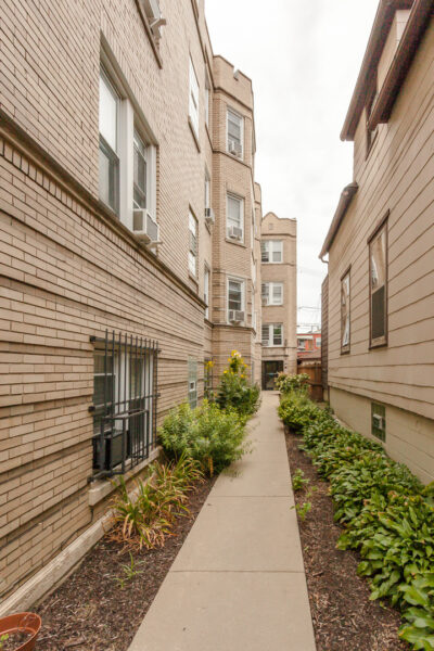 2837.5 N Sawyer Avenue #1W, Chicago, IL