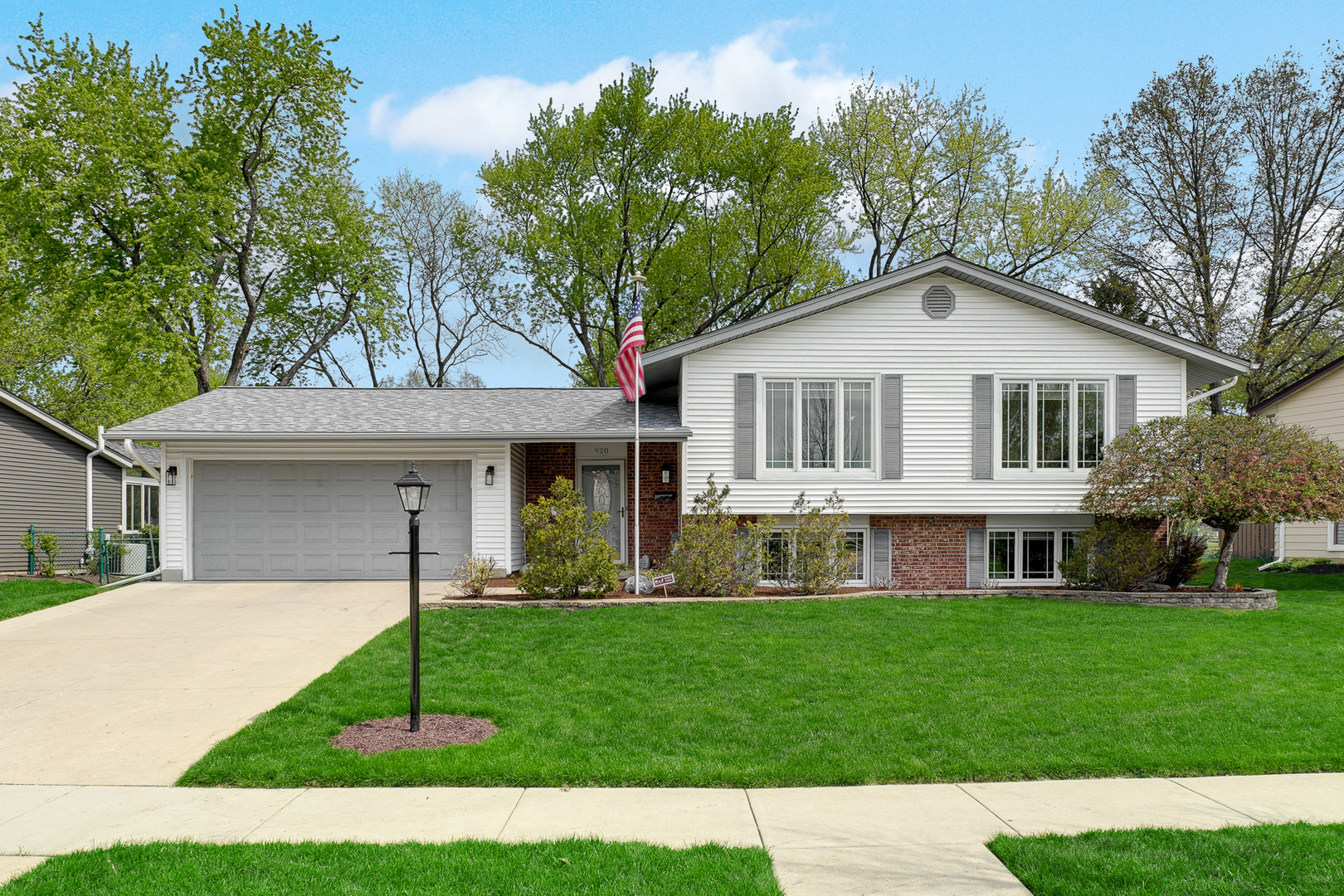 920 Harrison Lane, Hoffman Estates, IL