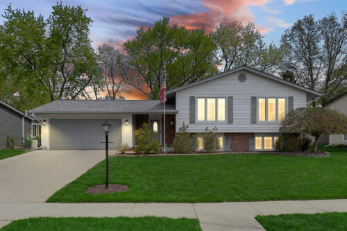 920 Harrison Lane, Hoffman Estates, IL