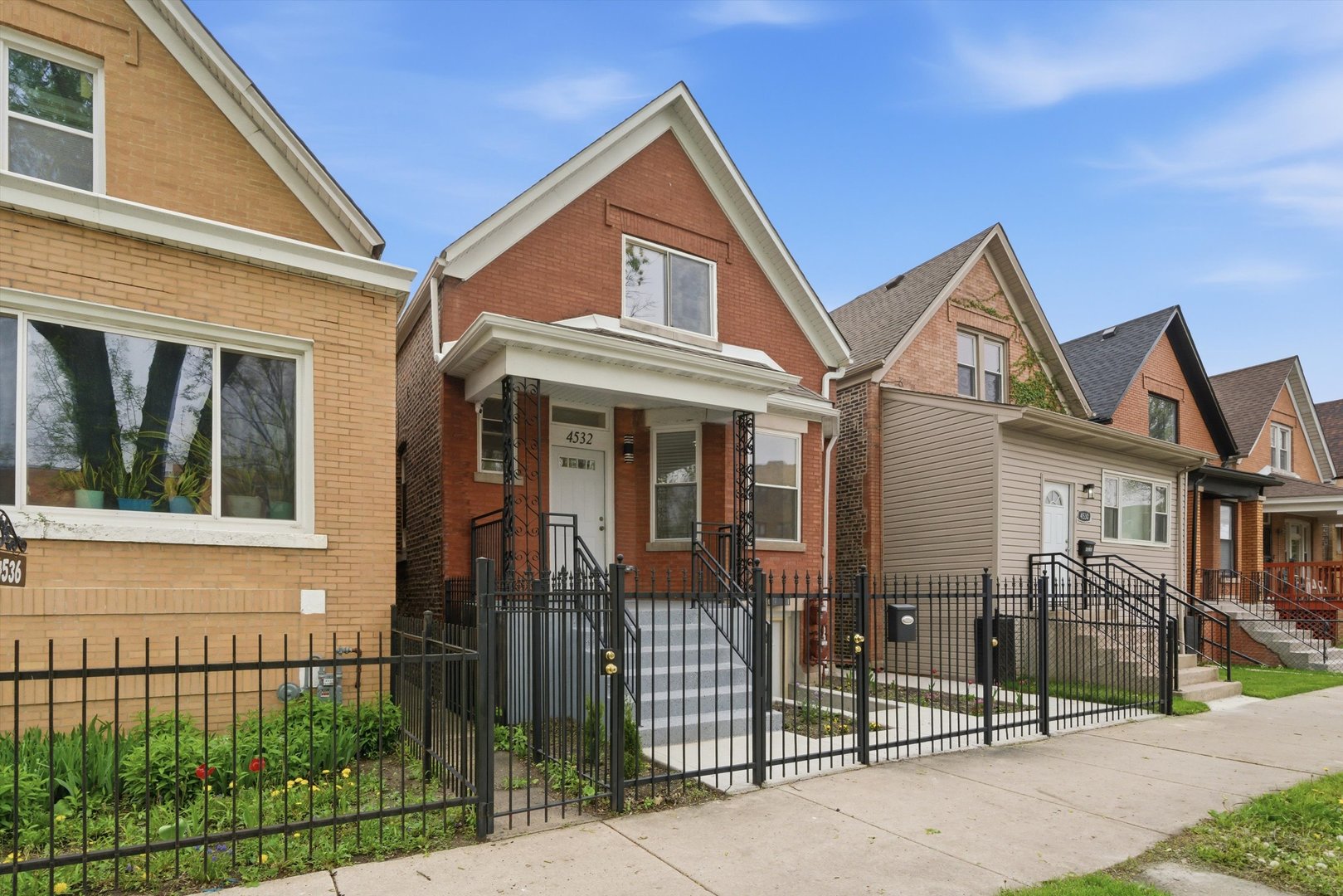 4532 W Maypole Avenue, Chicago, IL