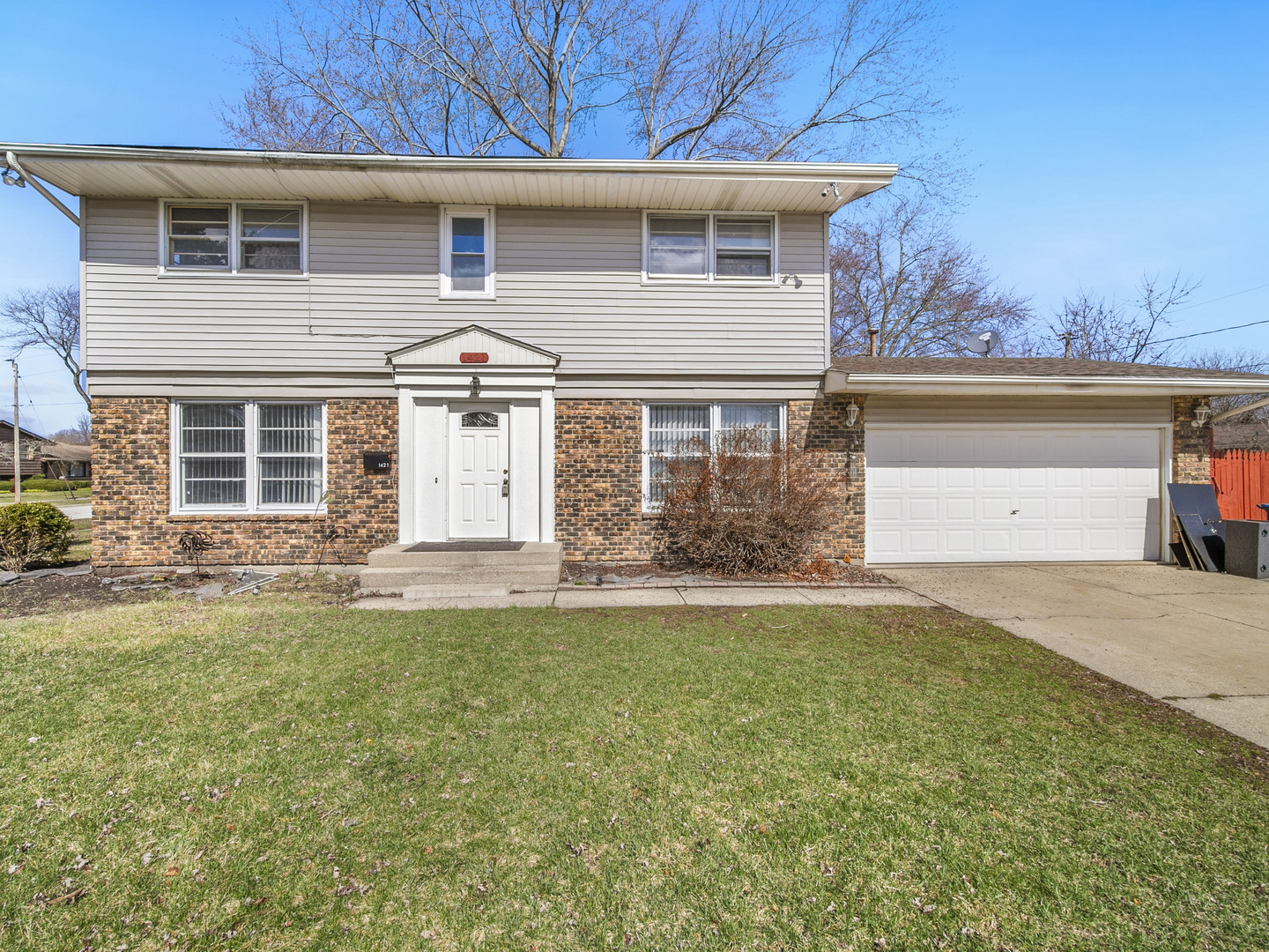 1421 Heather Drive, Aurora, IL