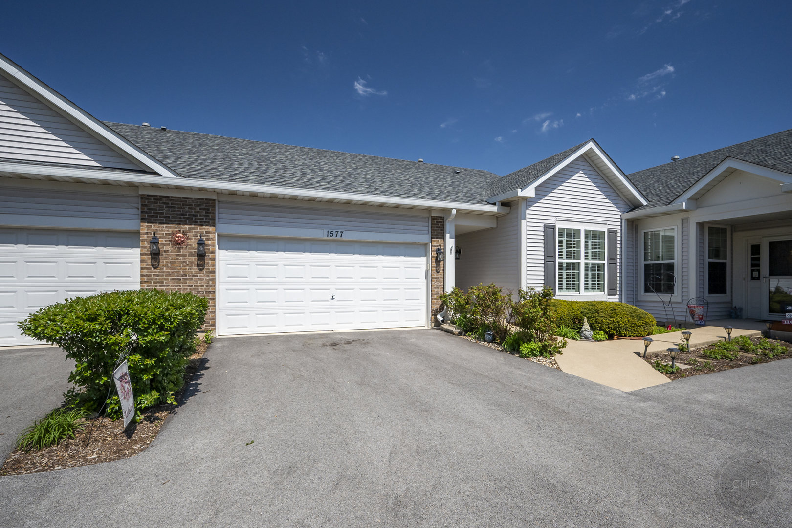 1577 W Ludington Circle, Romeoville, IL