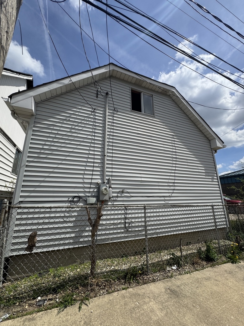 4952 S Laramie Avenue, Chicago, IL