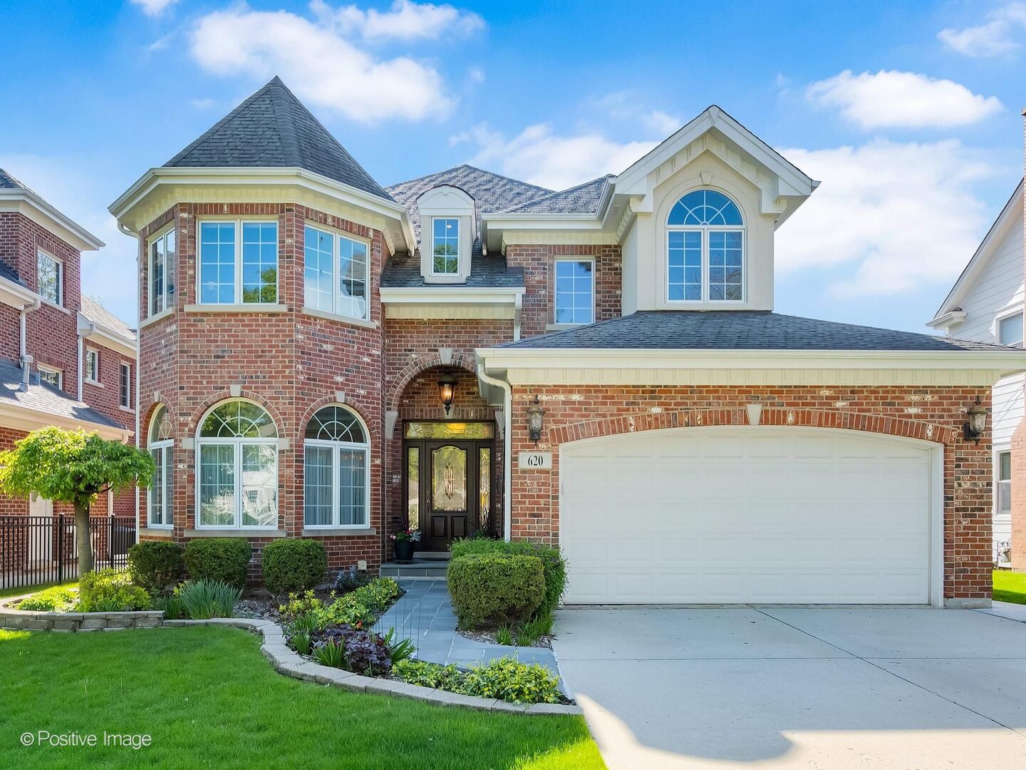620 S Waiola Avenue, La Grange, IL