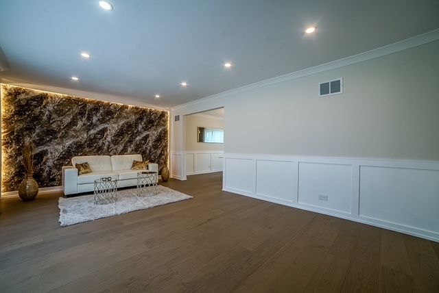 19W071 Avenue Chateaux, Oak Brook, IL