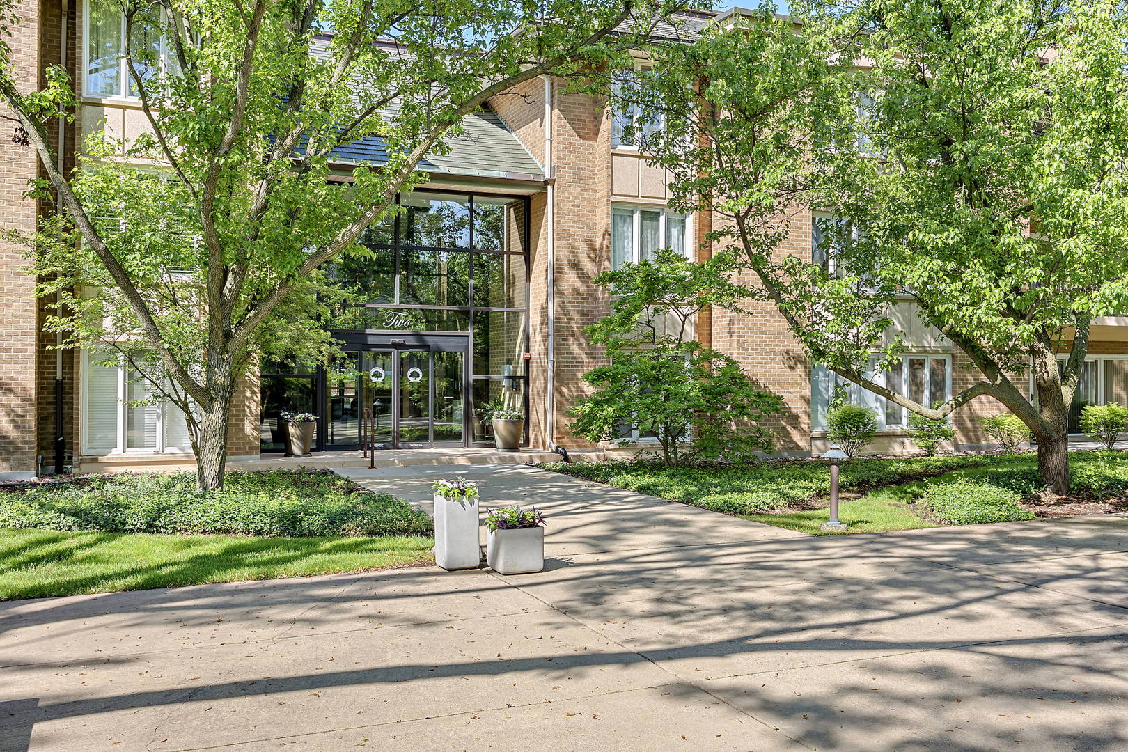 2 Oak Brook Club Drive #C310, Oak Brook, IL